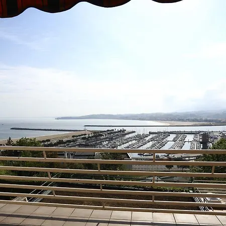 Goizut By Smiling * Hondarribia